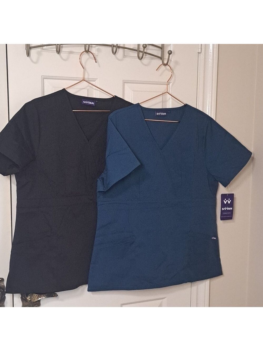 New Sivvan Scrubs 2 Tops Mock Wrap Size Large